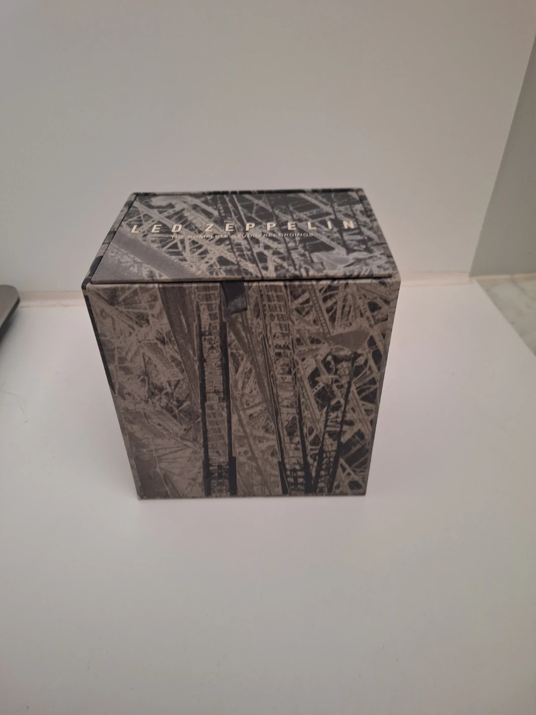 Led Zeppelin The Complete Studio Recordings Box Set - photo 2