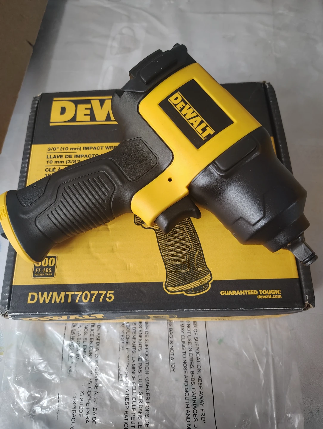 DeWalt 3/8" (10 mm) Impact Wrench DWMT70775 - photo 3