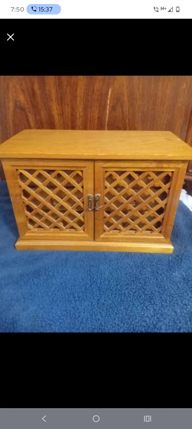 Wooden jewellery box
