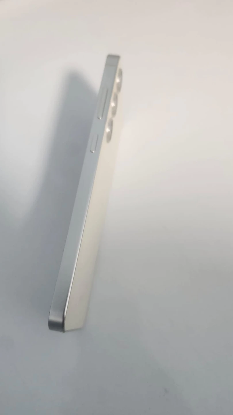 Samsung Galaxy S24 plus - photo 3