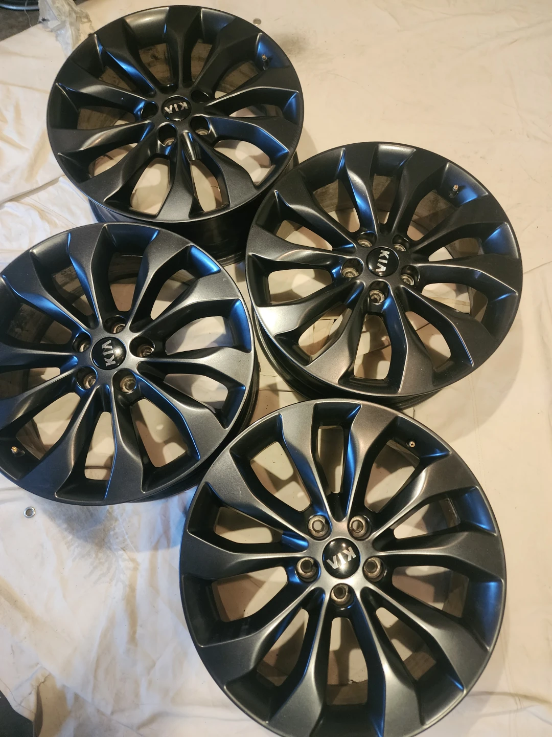 Set of 4 Kia Alloy Wheels 19in.
