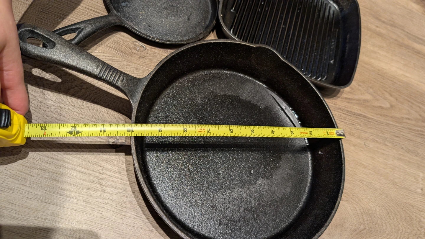 Set of 3 Cast Iron Pans - photo 2