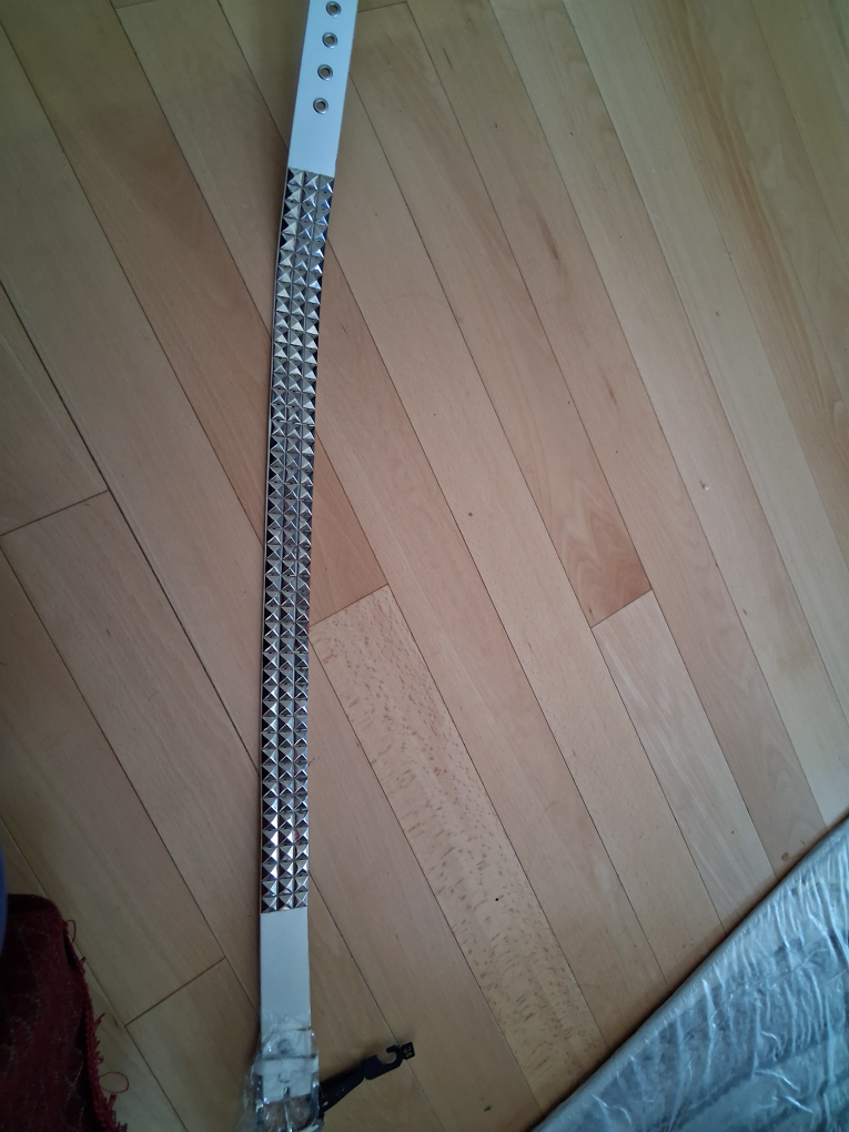 White studded belt - photo 3