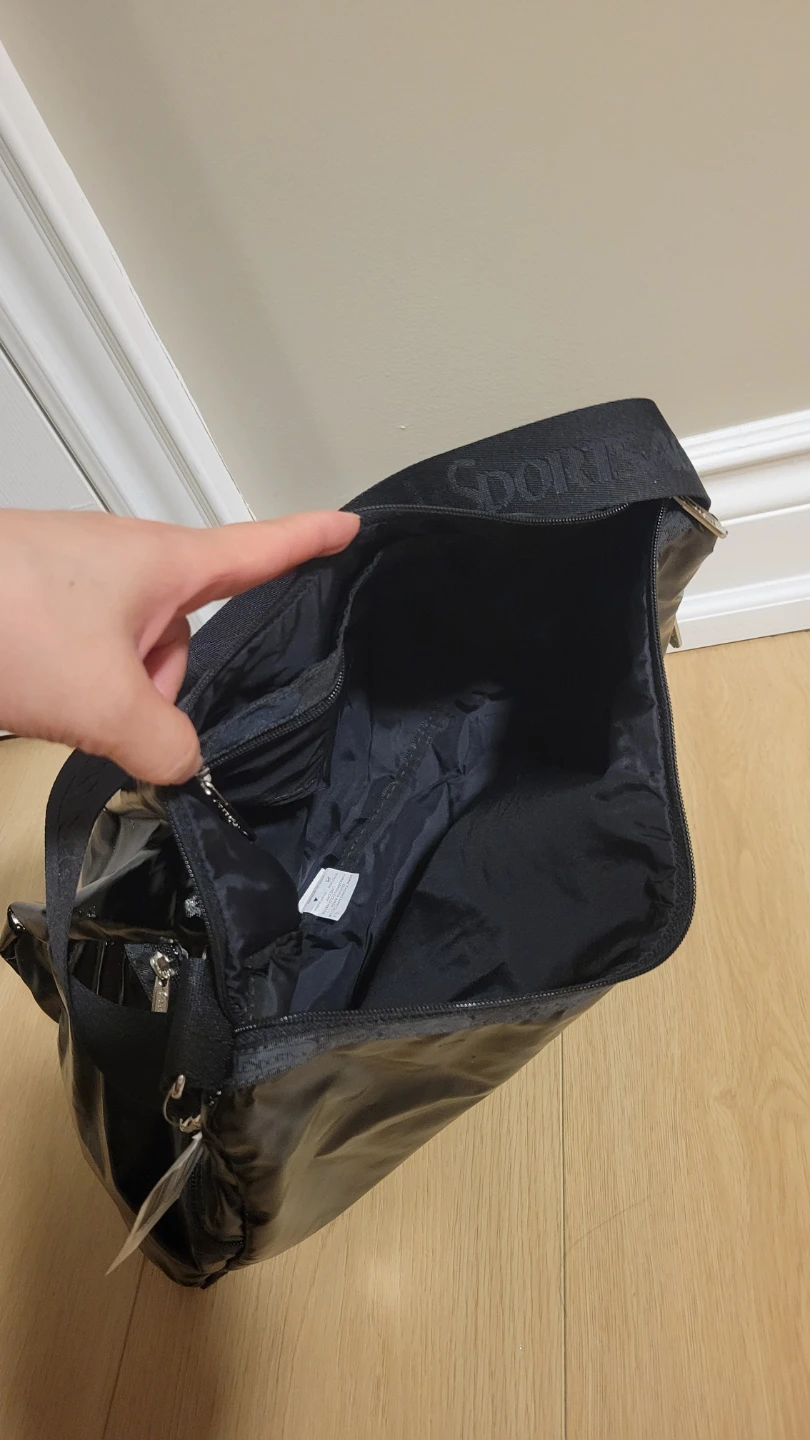 LeSportsac Shiny Black Shoulder Bag - photo 2