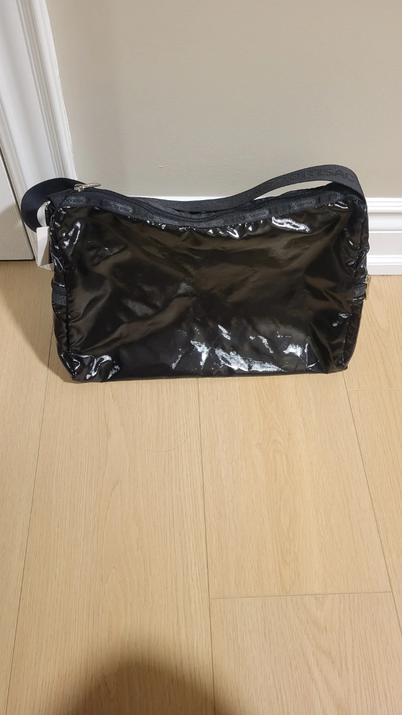 LeSportsac Shiny Black Shoulder Bag - photo 4