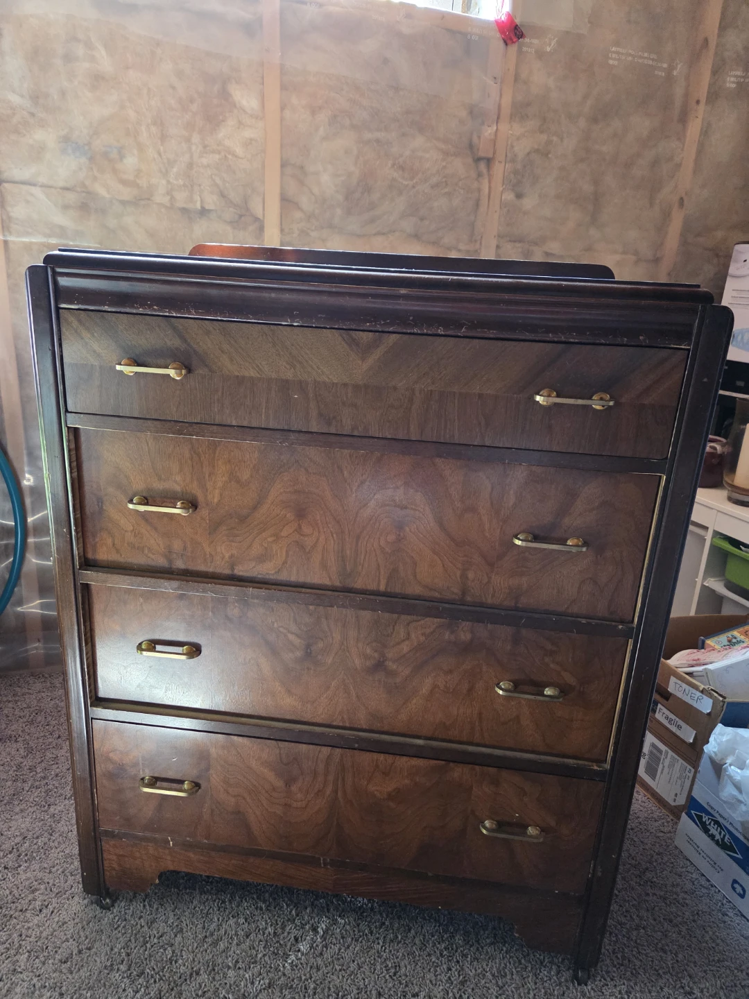 Dresser