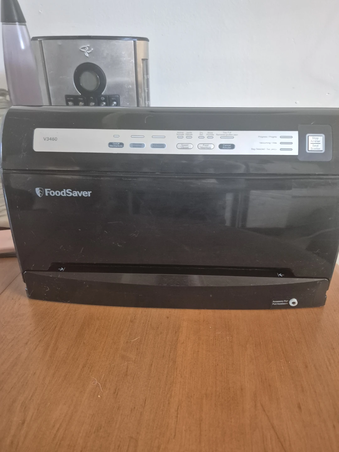 FoodSaver V3460 Vacuum Sealer