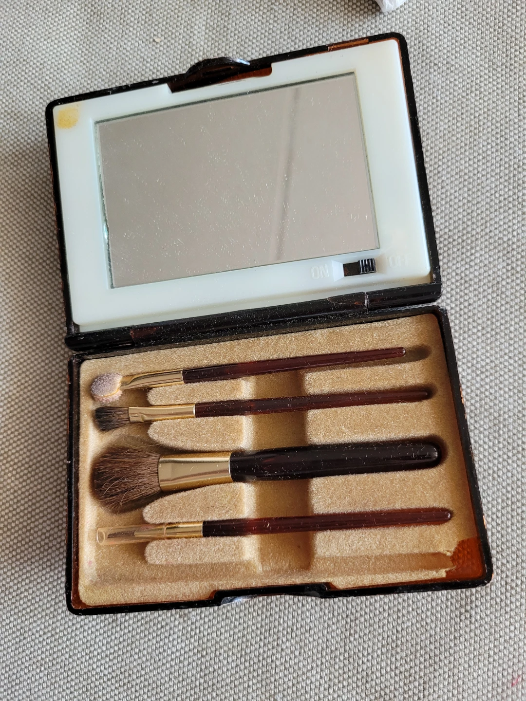 Vintage Makeup Brush Set with Mirror