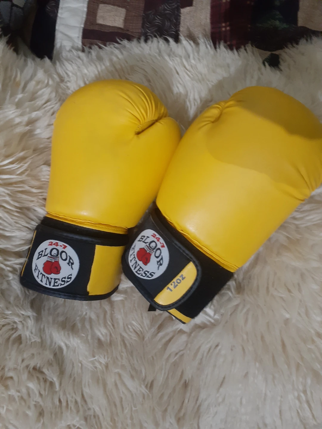 Bloor Fitness Yellow Boxing Gloves 12oz - photo 3