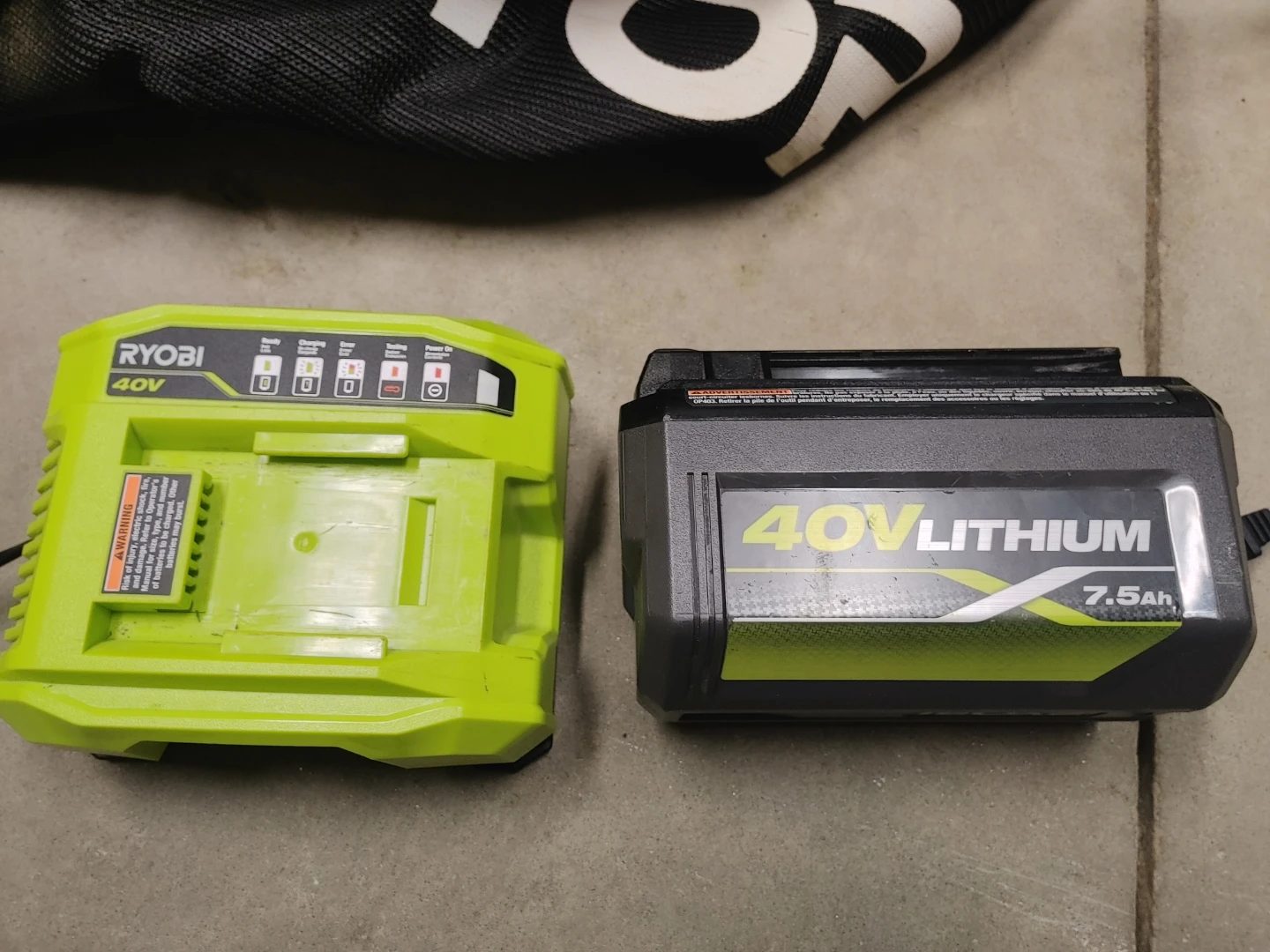 Ryobi 3in1 lawnmower with 40V battery, charger, & bag - photo 2