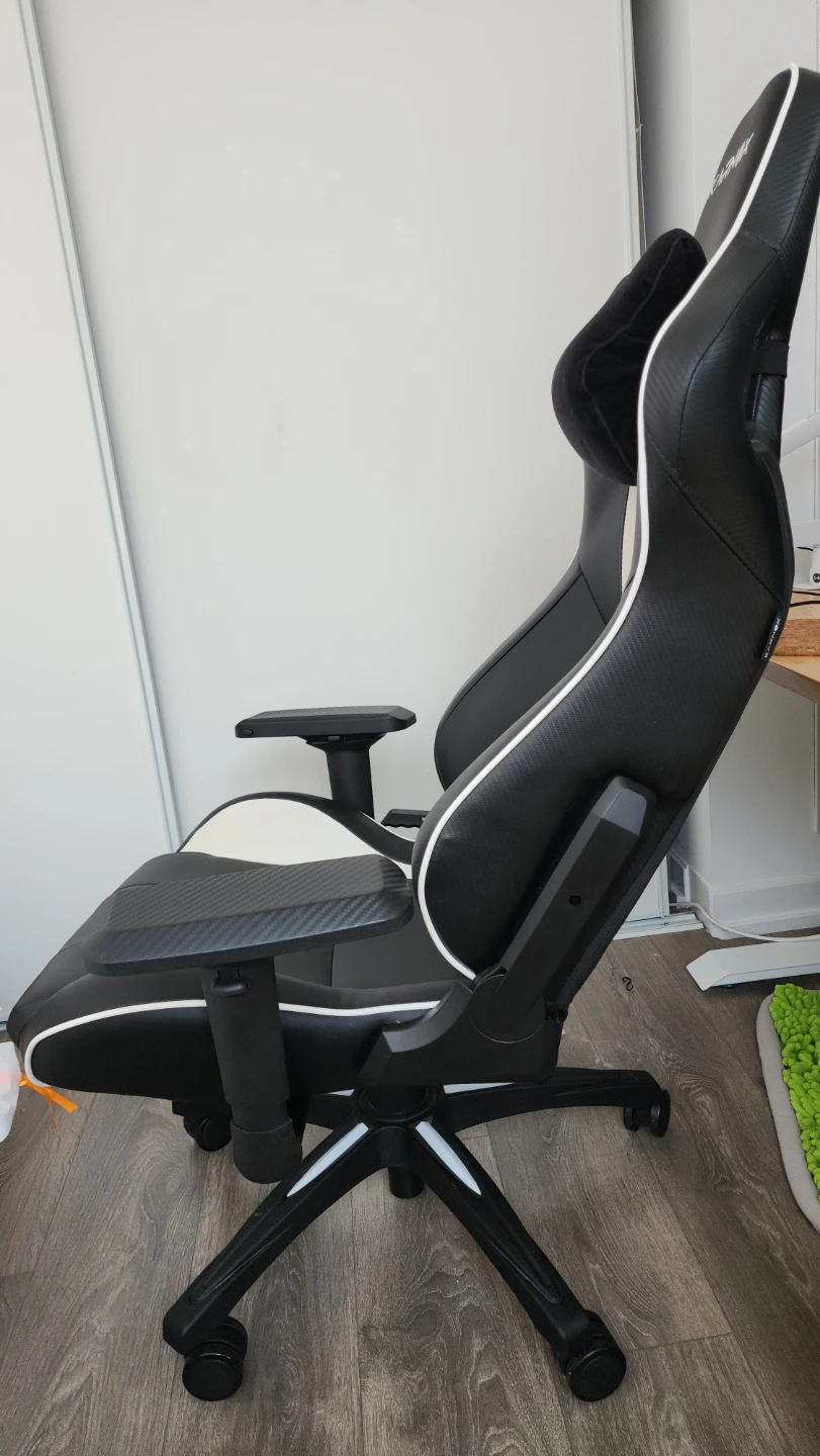 Karnox Legend Gaming Racing Chair (Excellent Condition) - photo 3