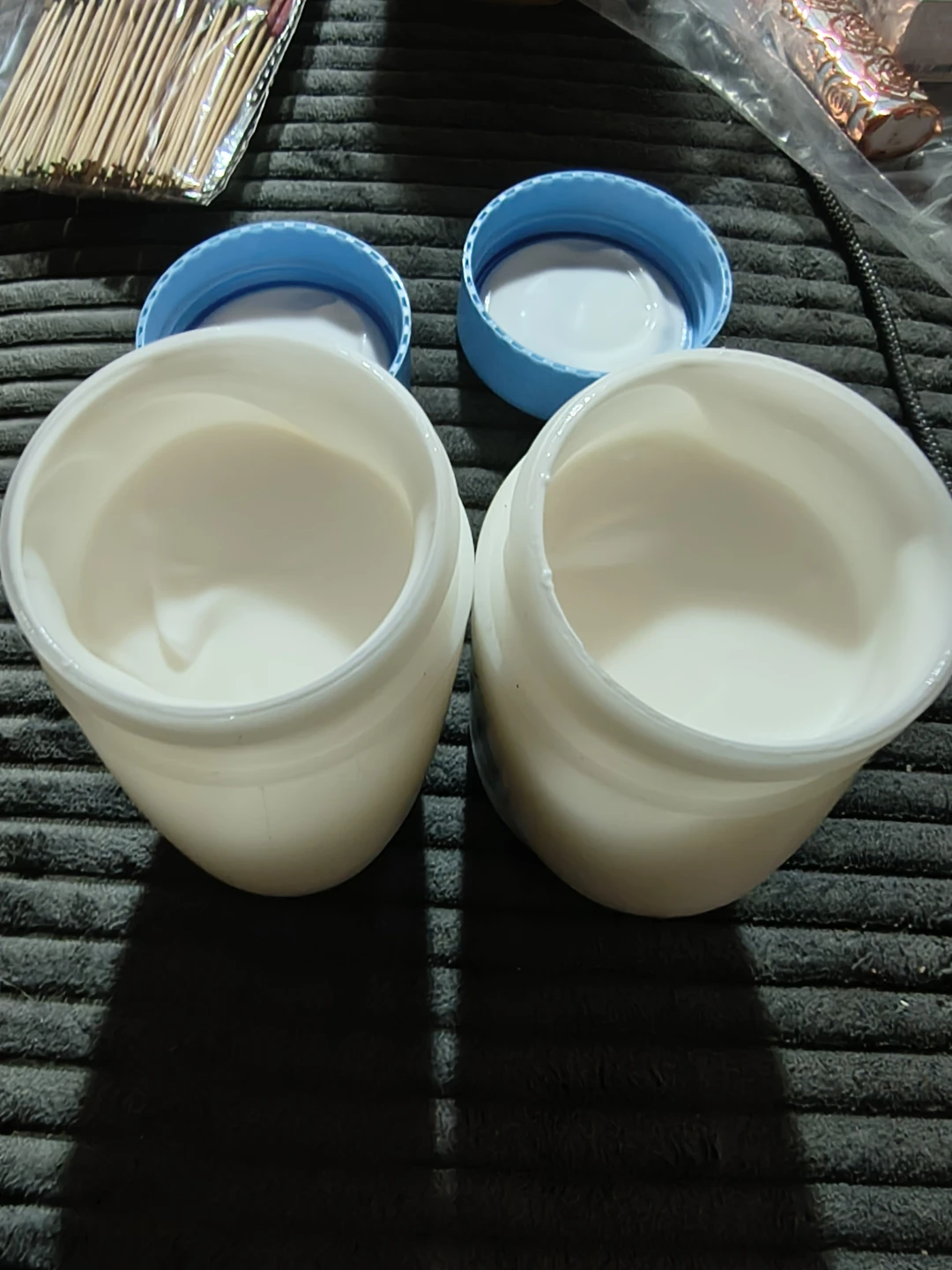 Pond's Dry Skin Cream  (2 x 190 mL) - photo 3