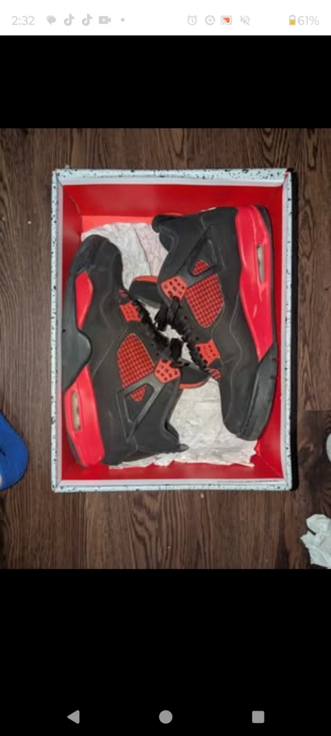 Air Jordan 4 red thunders - photo 4
