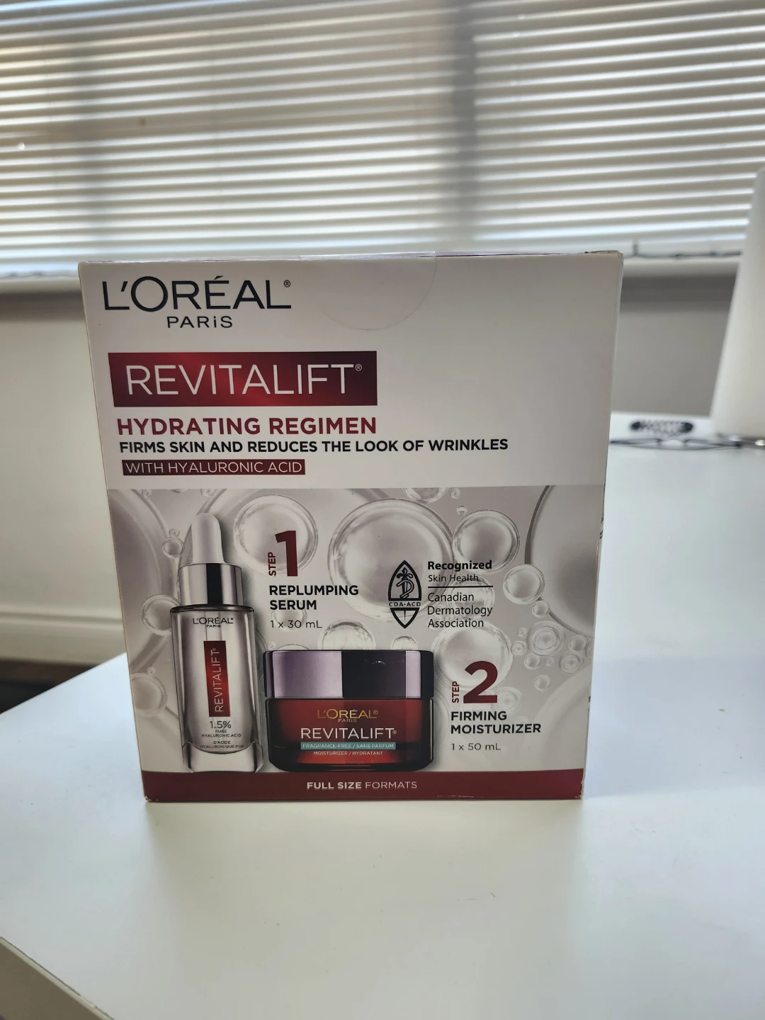 L'Oréal Revitalift Hydrating Regimen Set ( BNIB )