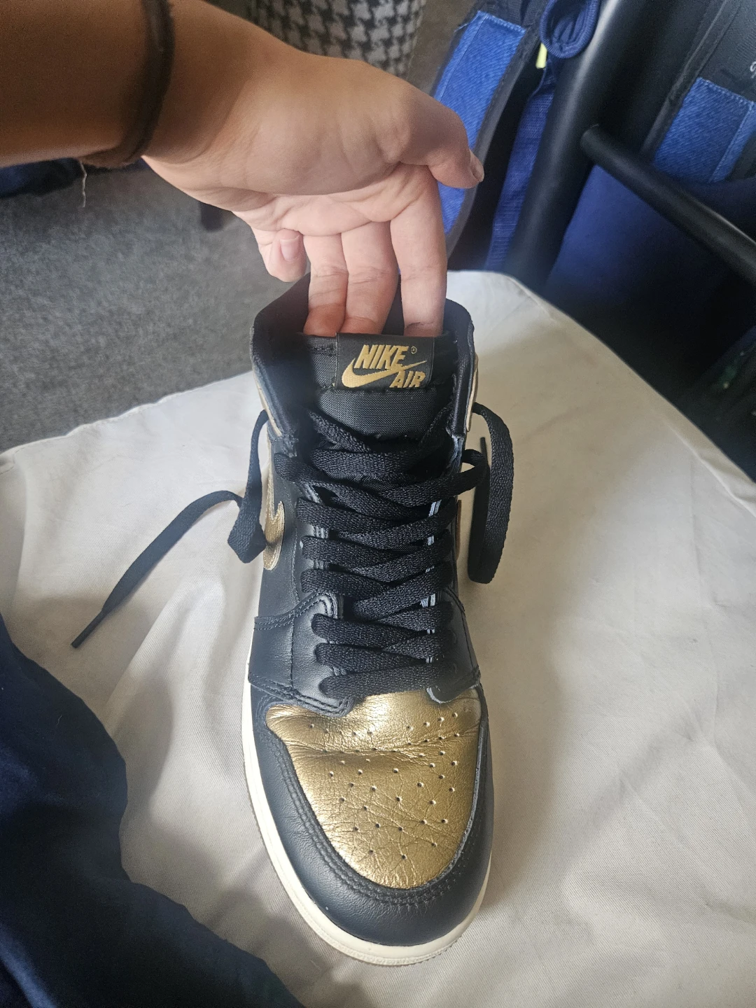 Nike Air Jordan 1 High OG Sneakers - photo 3