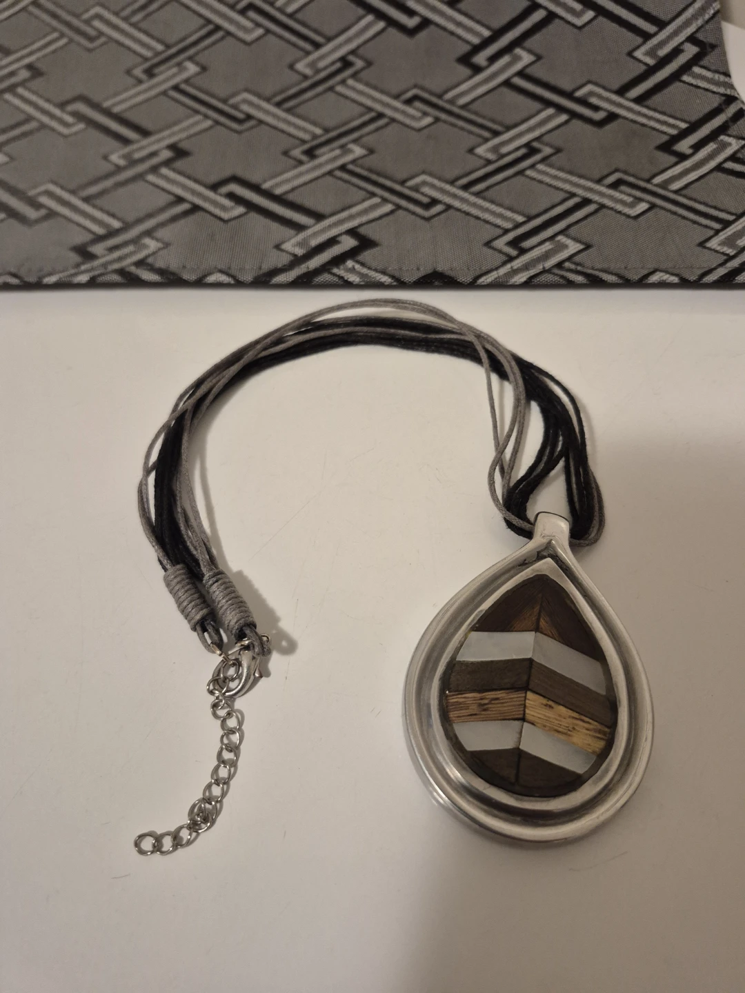 Teardrop pendant necklace with wood inlay - photo 3