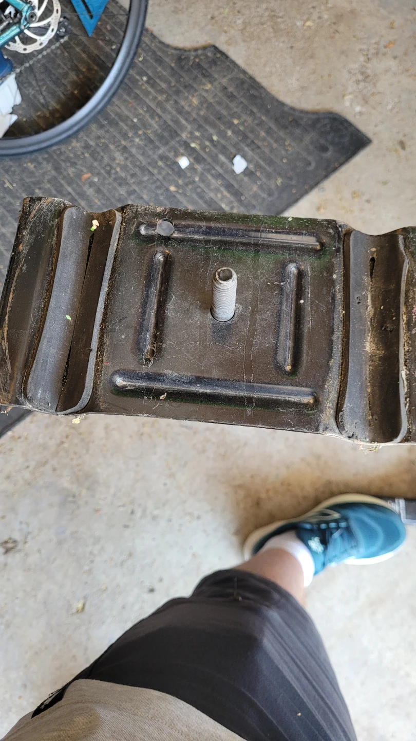 Reese 4 Bike Rack Hitch Mount - photo 4