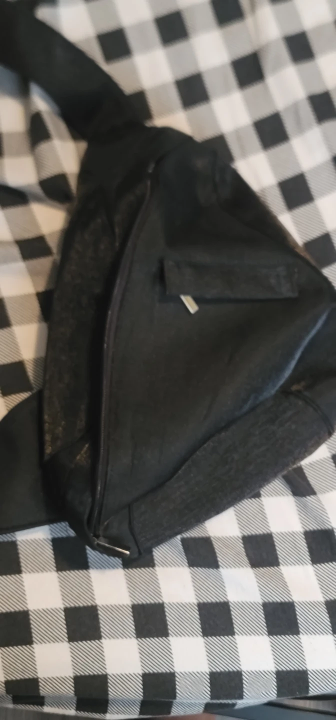 Black Sling Bag or trade - photo 3