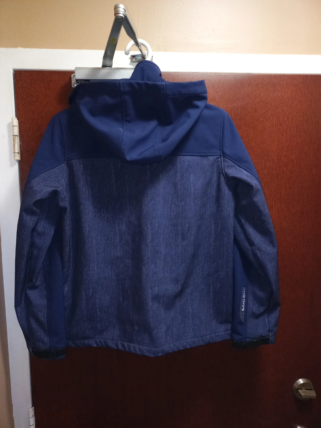 Snozu Women's Hoodie Jacket - Size 14/16 - photo 2