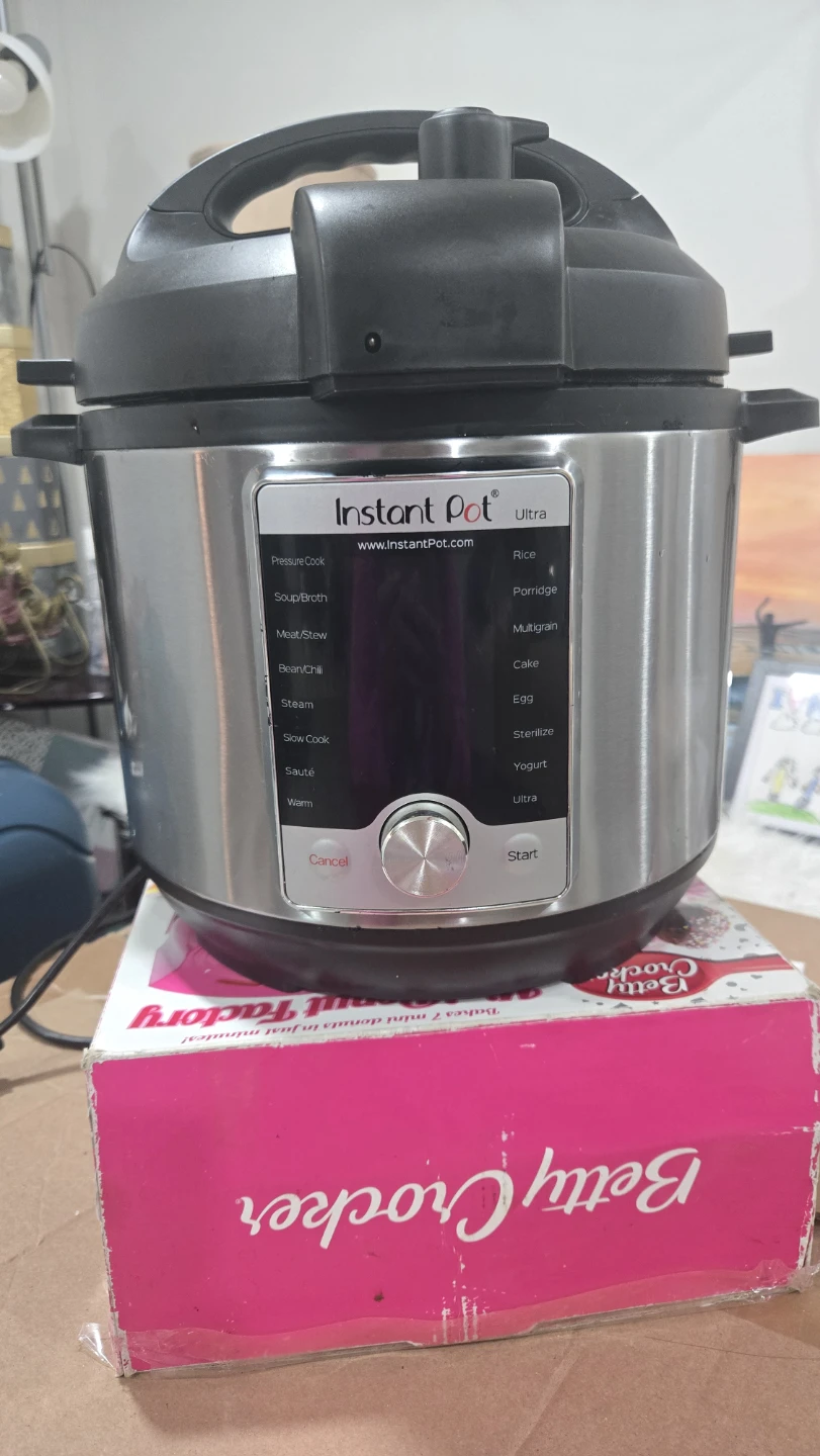 Instant Pot Ultra Electric Pressure Cooker