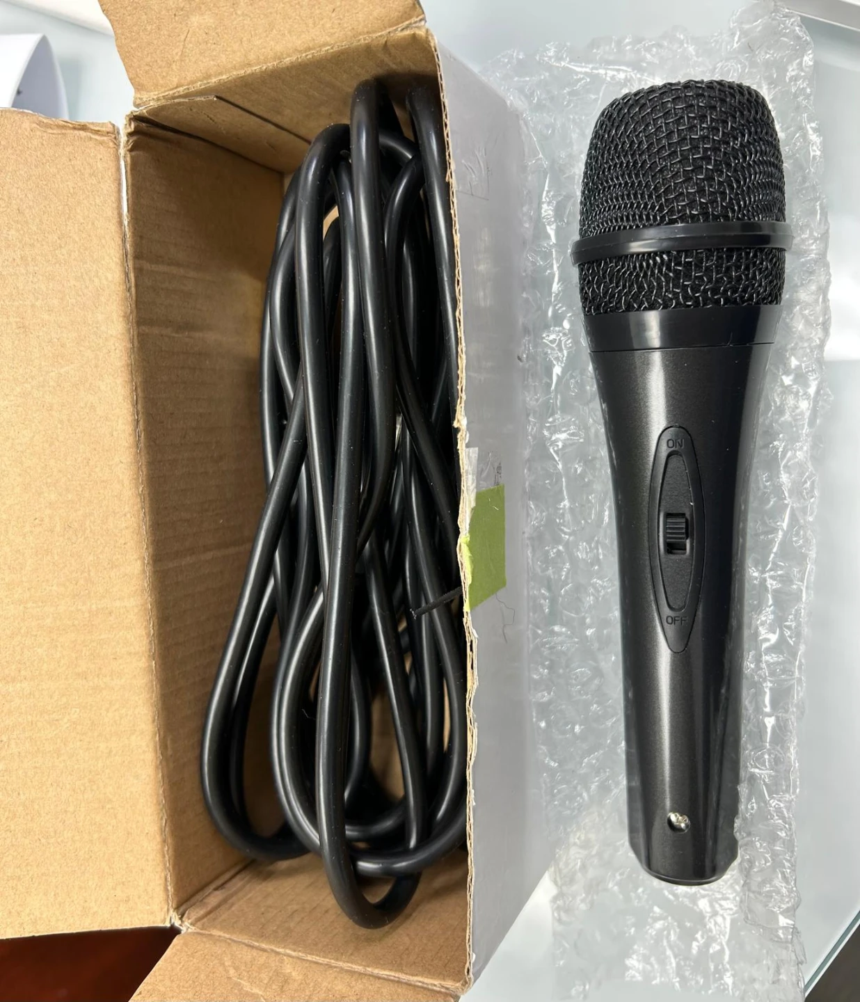 Black Wired Microphone - photo 2