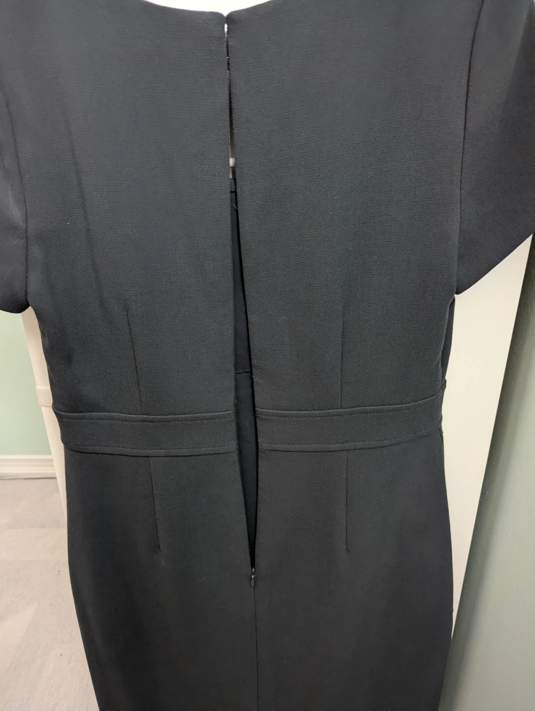 Ann Taylor Women's Sheath Dress Size 4 - photo 3