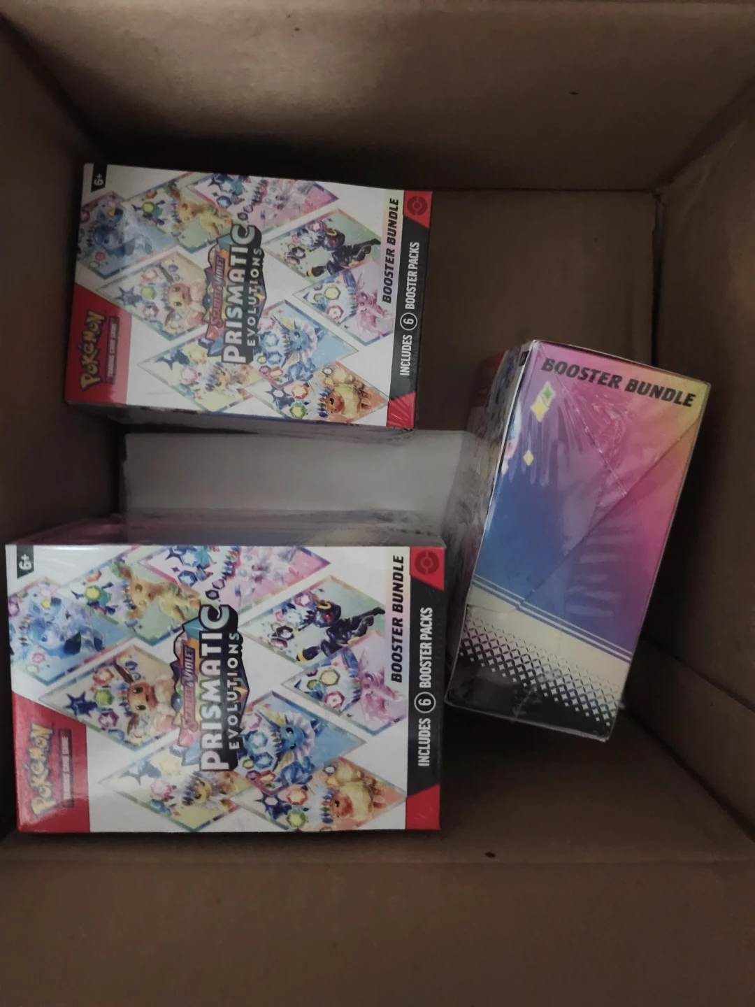 Pokémon Scarlet & Violet Prismatic Evolutions Booster Bundle