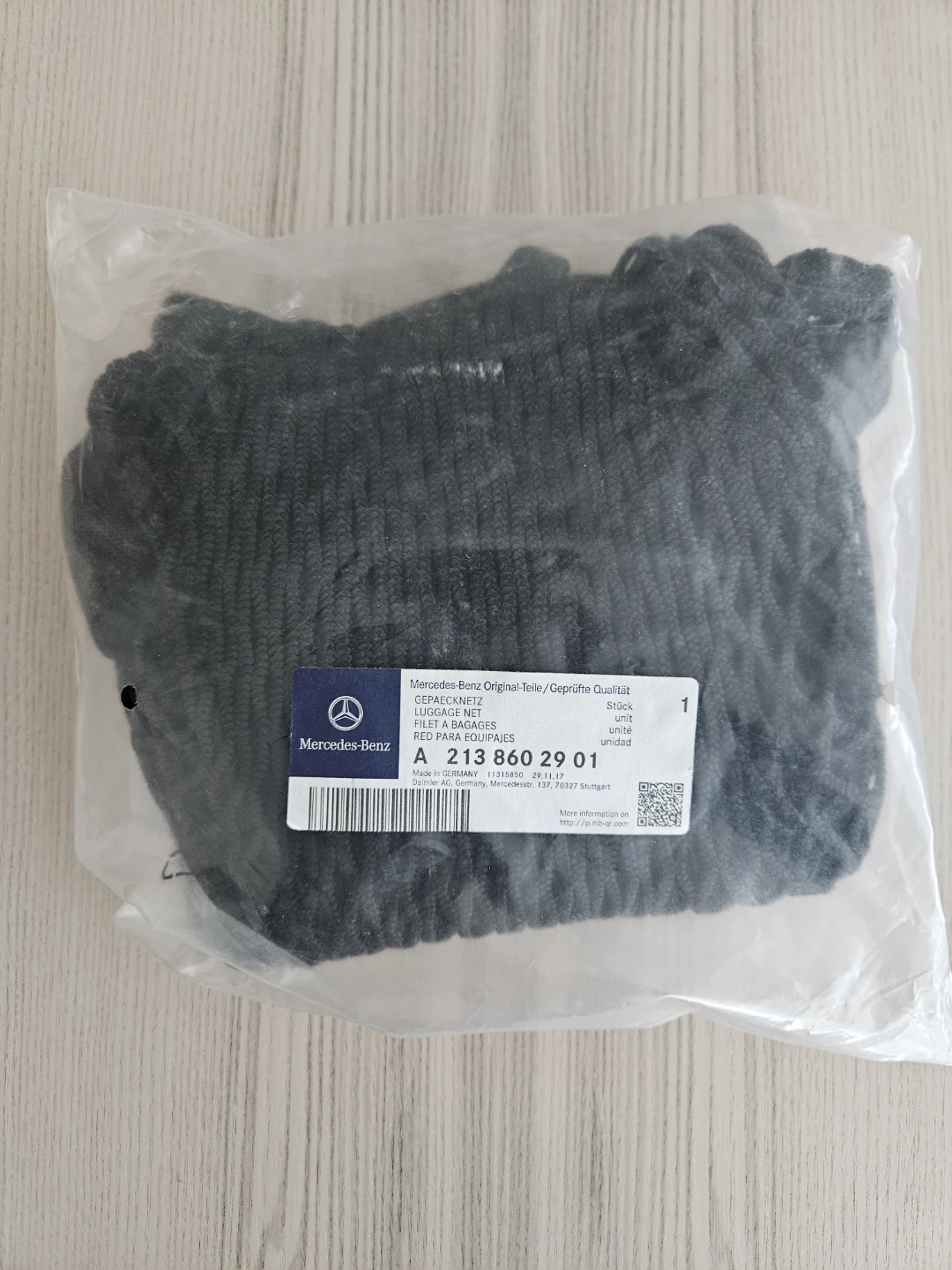Mercedes-Benz Cargo Net
