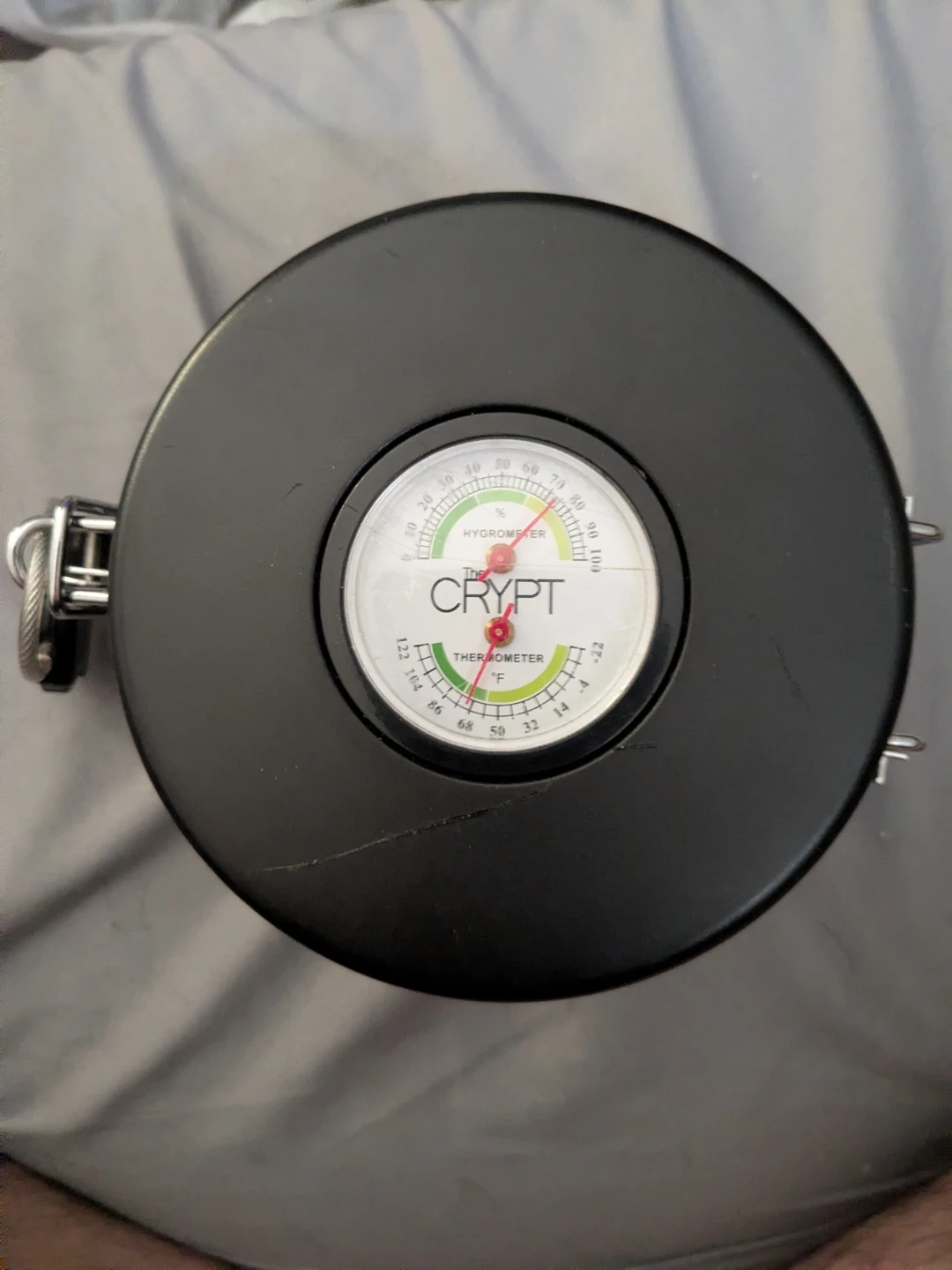 Cannabis humidor: The Crypt Airtight Container with Hygrometer