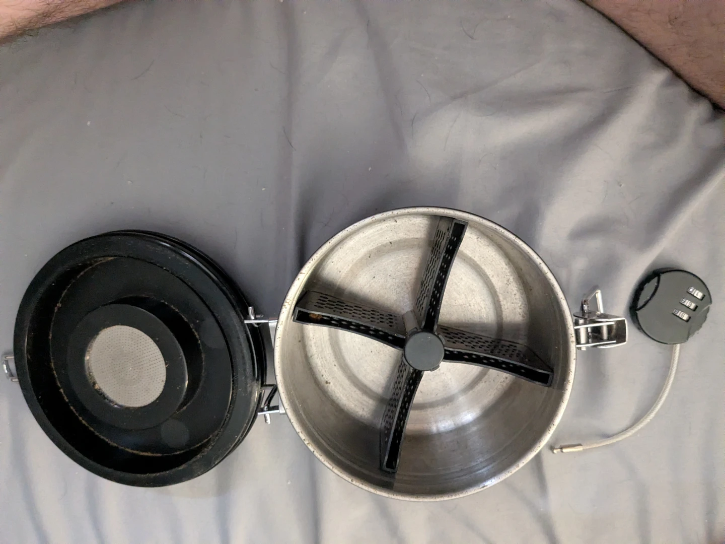 Cannabis humidor: The Crypt Airtight Container with Hygrometer - photo 2