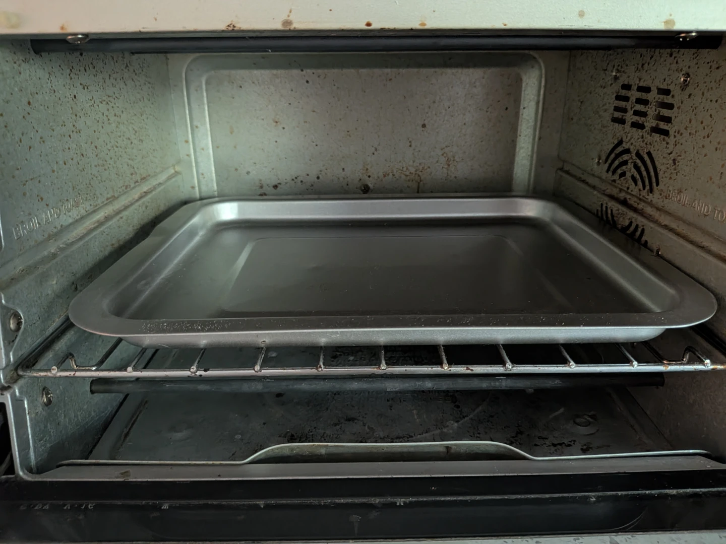 Black+Decker Toast-R-Oven Convection Toaster Oven - photo 3