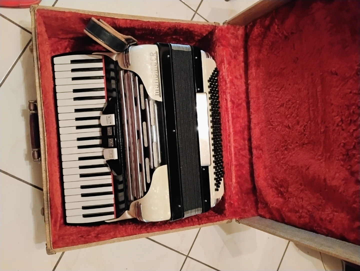 Mundinger Accordion