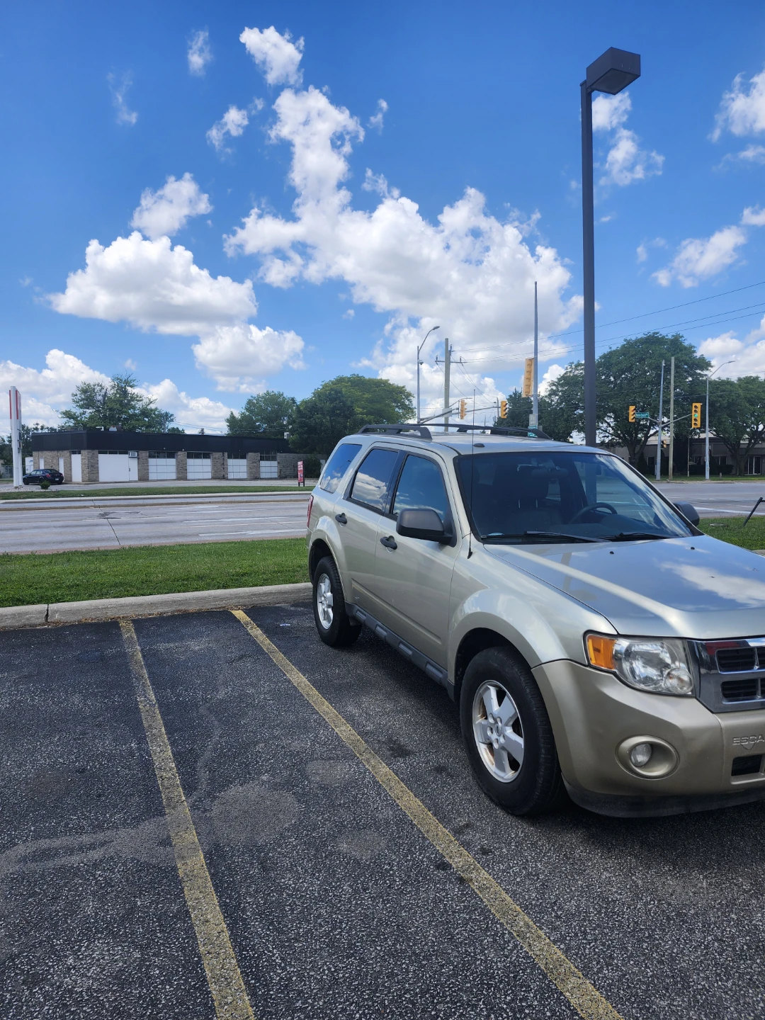 Ford Escape 2011 - photo 2