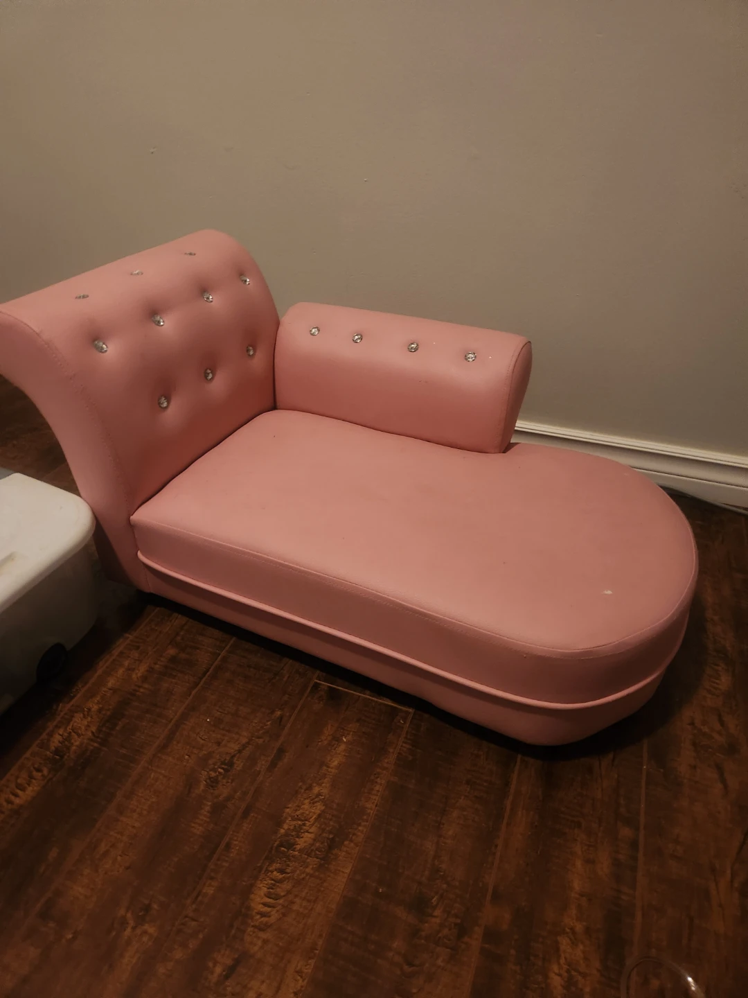 Pink Chaise Lounge Chair