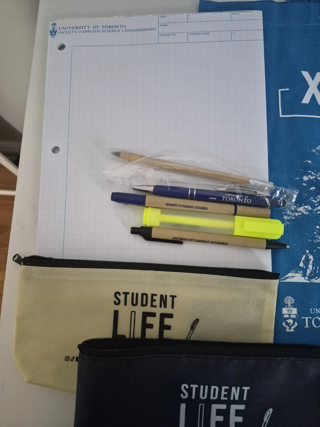 University of Toronto School Supplies Bundle - photo 3