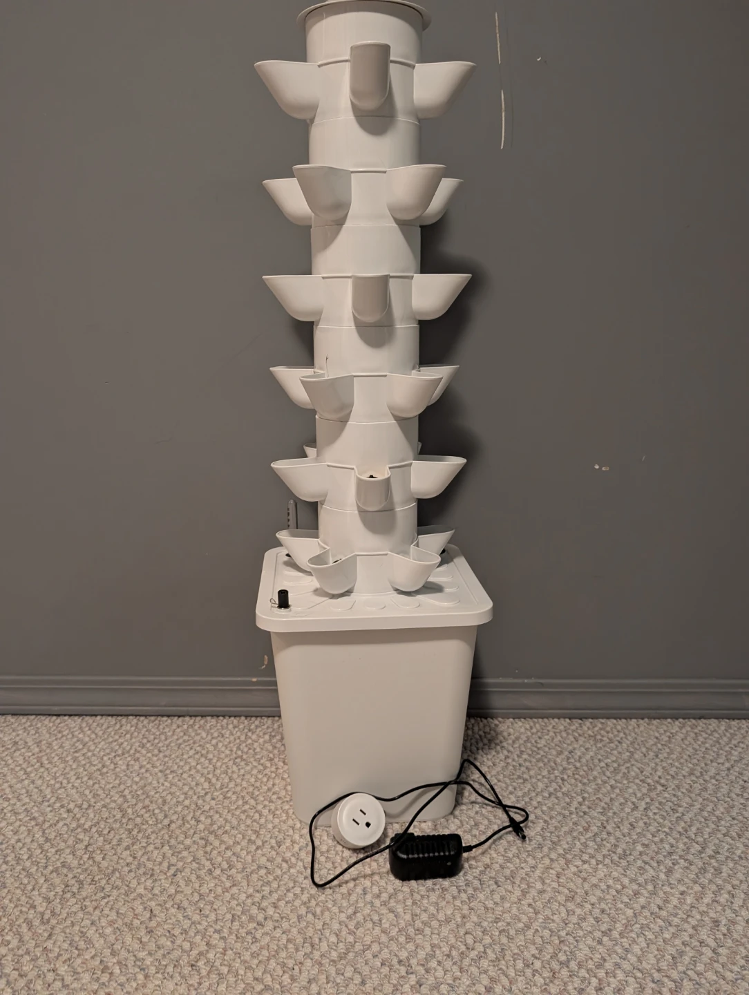 White Vertical Hydroponic Garden Tower - photo 2