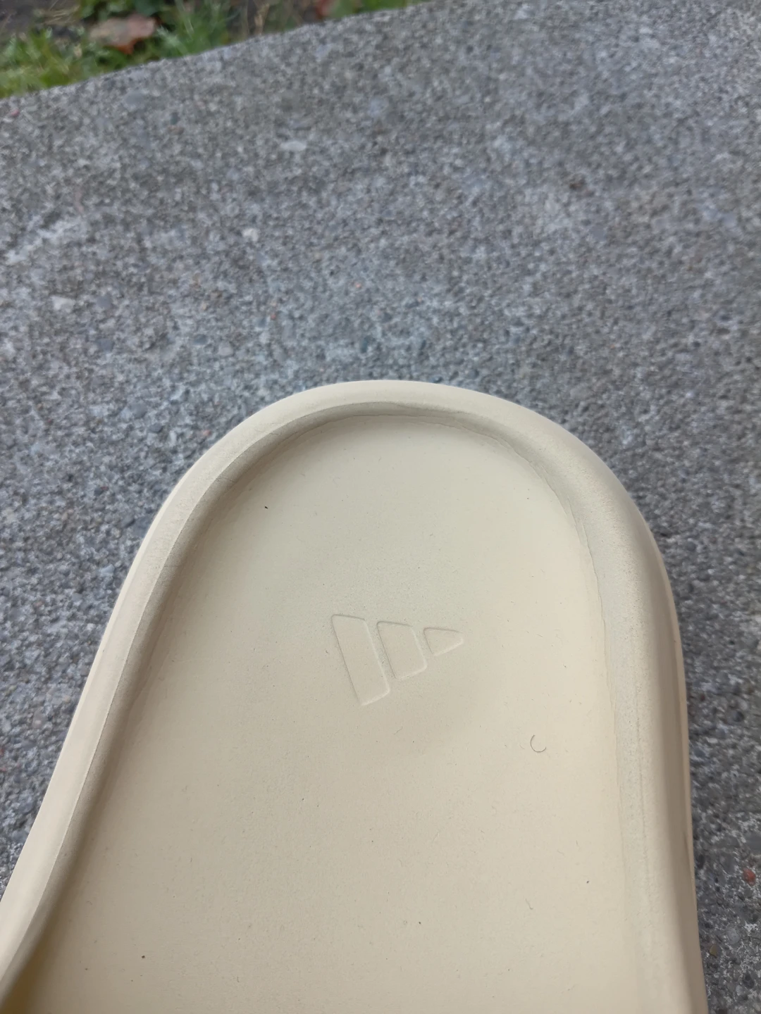 Adidas Adilette Comfort Slides - Beige - photo 2