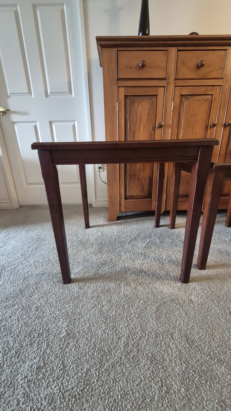 3 Walnut Nesting Side Tables - photo 3