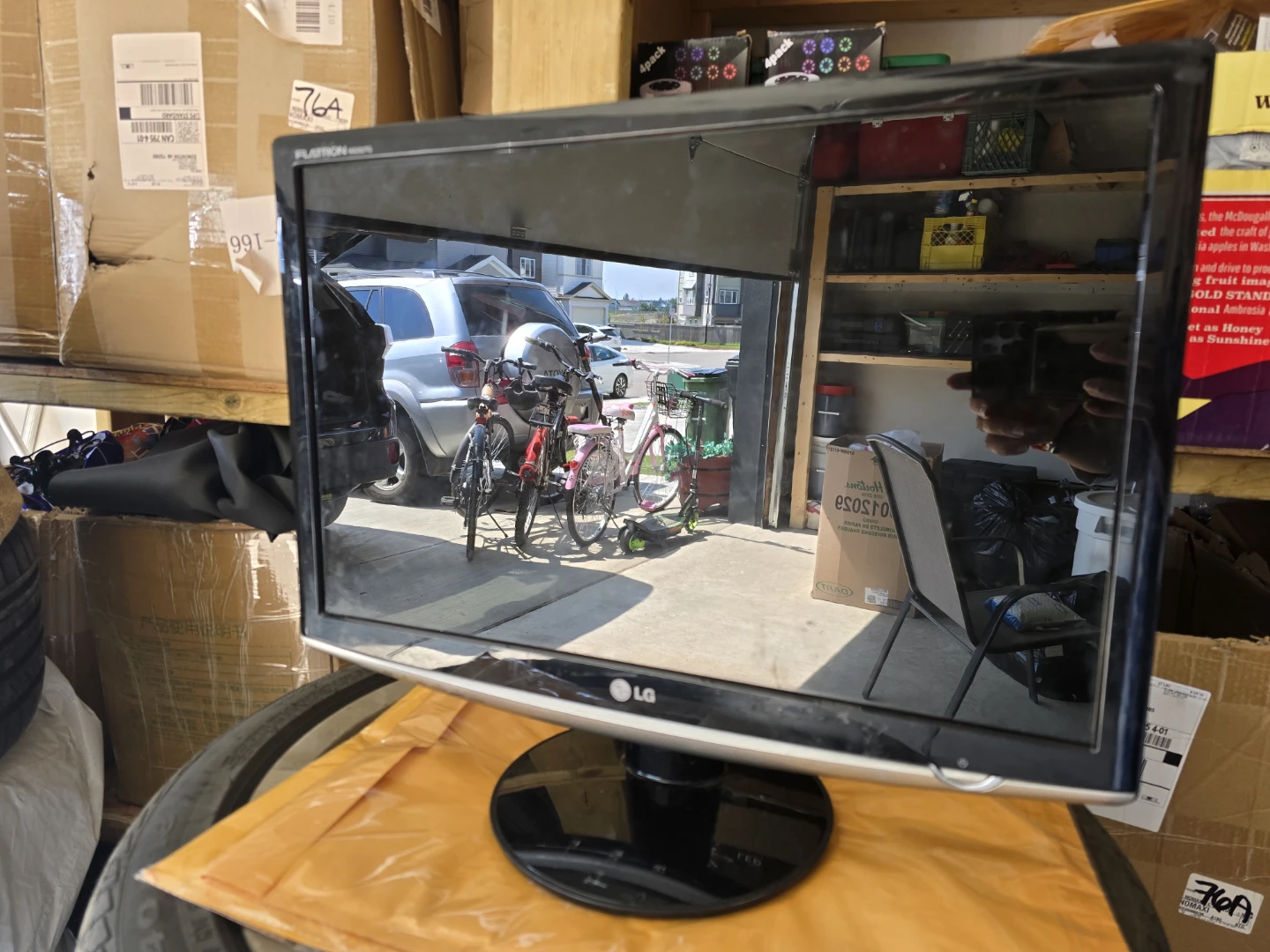 LG Flatron W2252TQ LCD Monitor