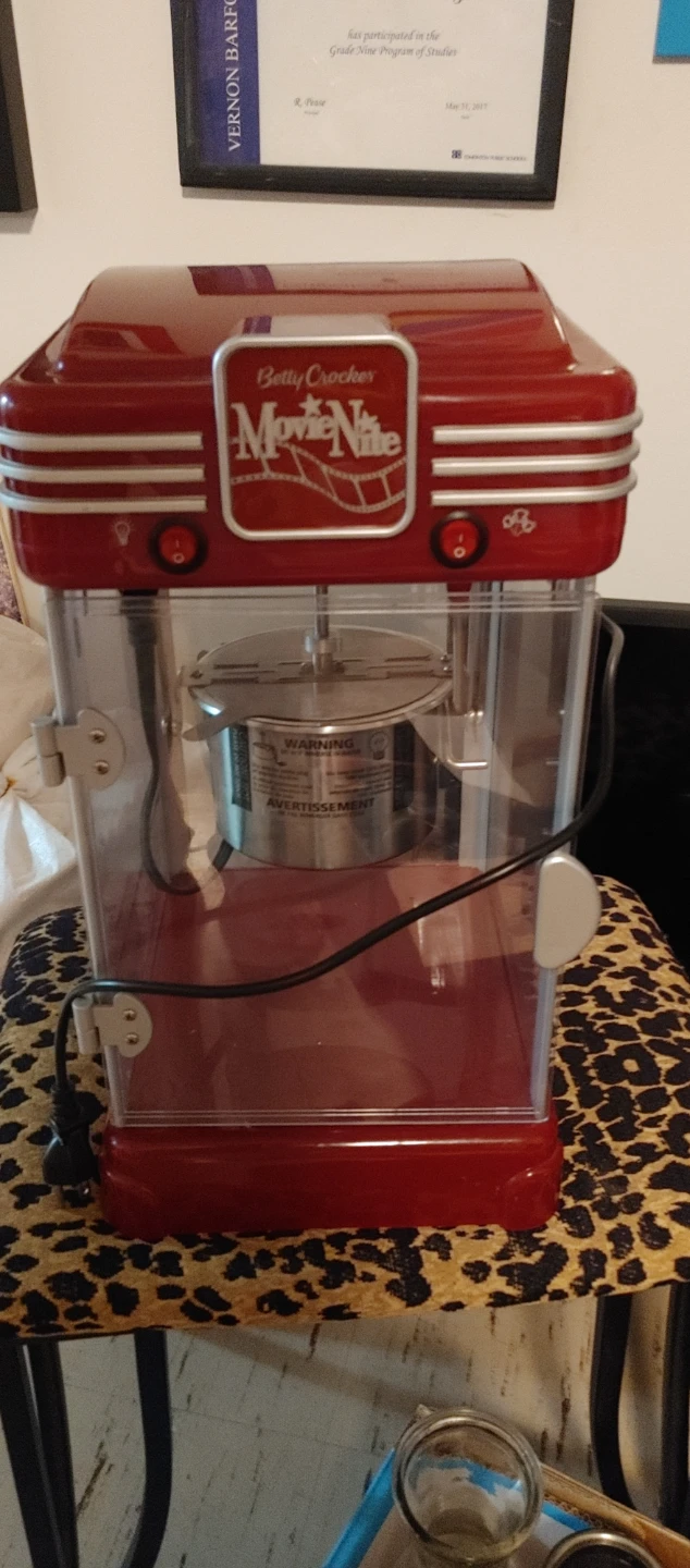 Betty Crocker Movie Nite Popcorn Maker