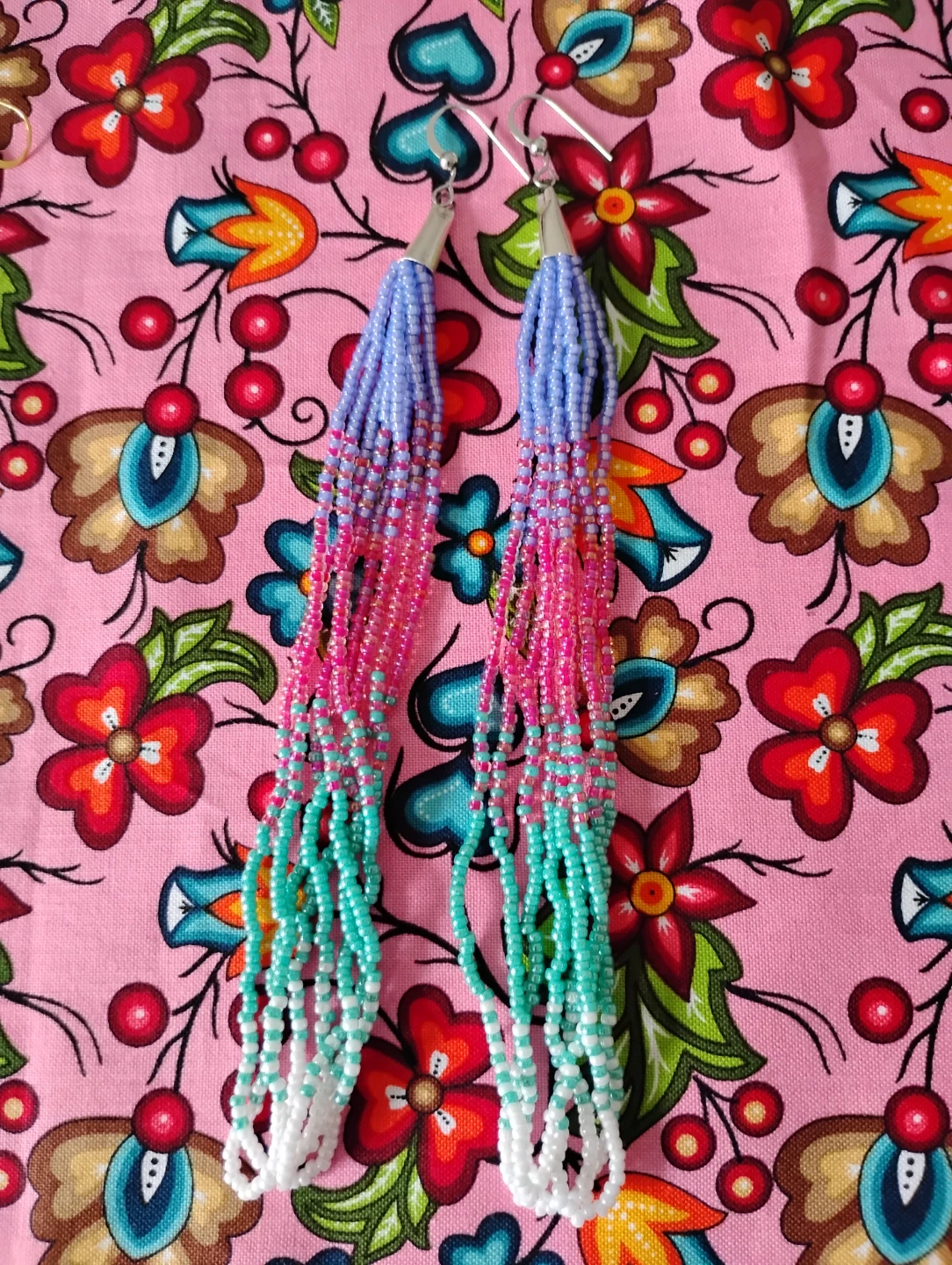 Beaded Indigenous Earrings - photo 3