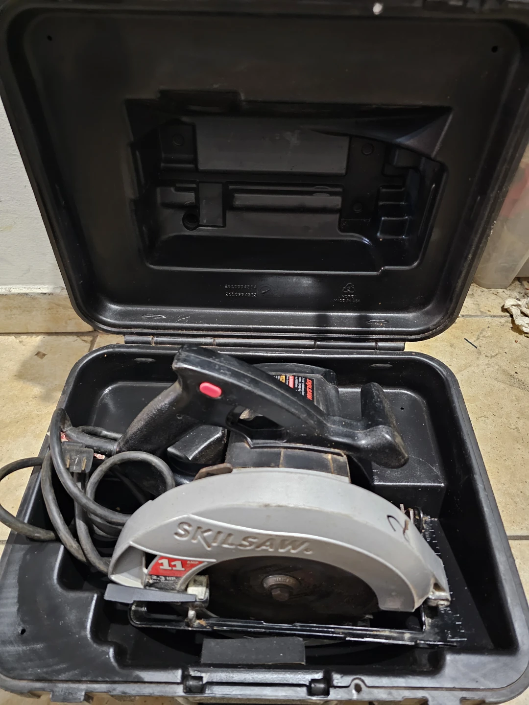 SKILSAW 7-1/4" Circular Saw with Case