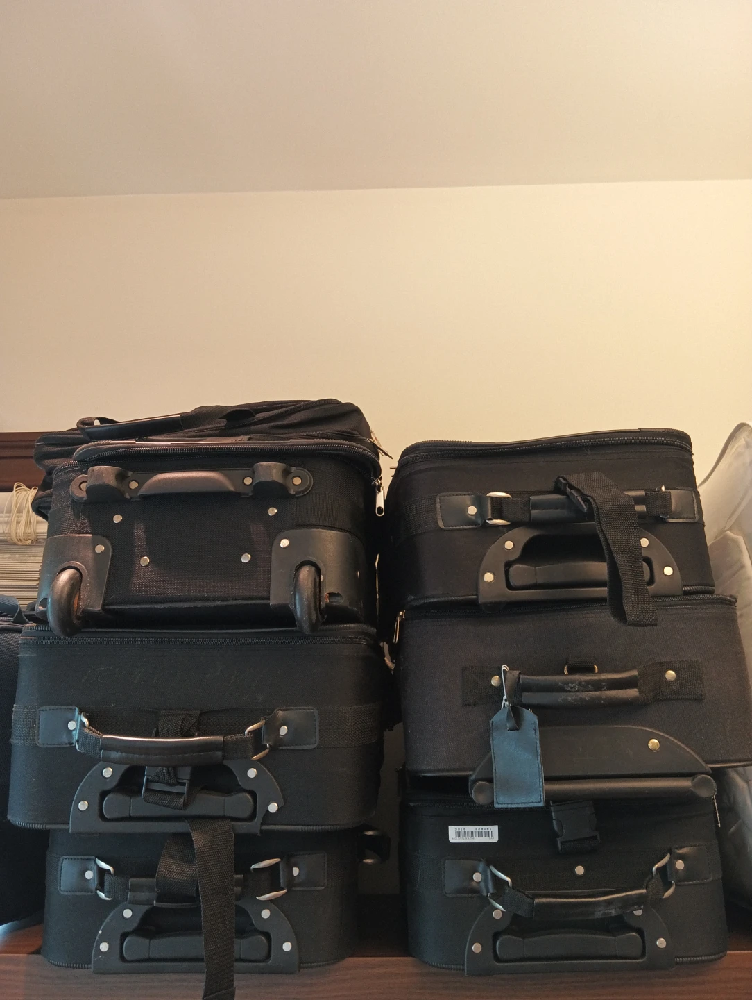 Black Rolling Suitcase Luggage Set - photo 2