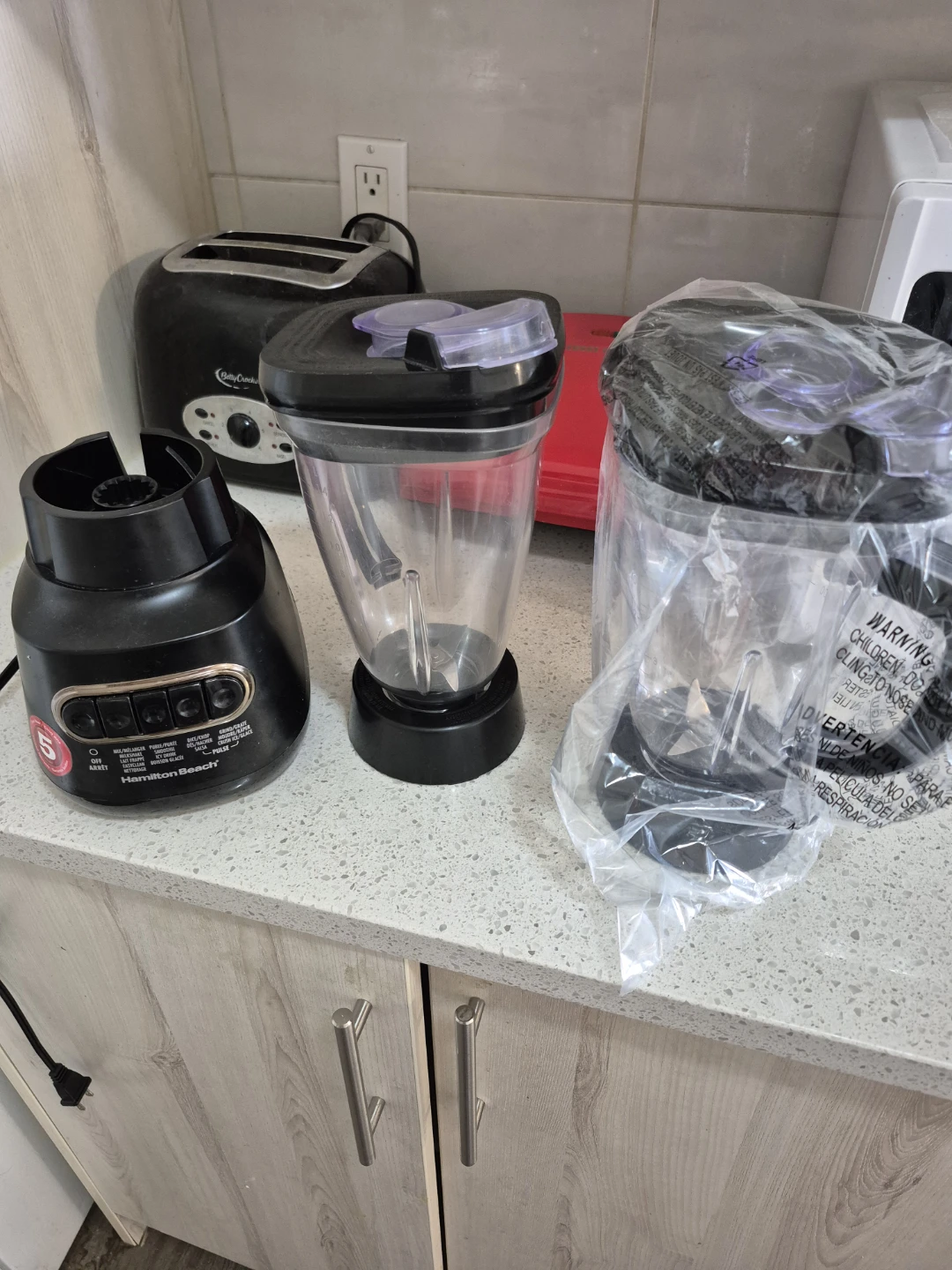 Hamilton Beach Blender with extra jar