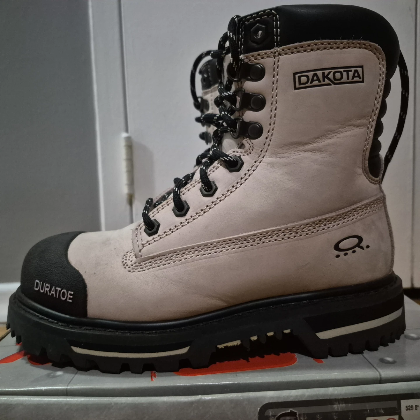 Dakota Women’s 529 Safety Boots – Size 7 - photo 2