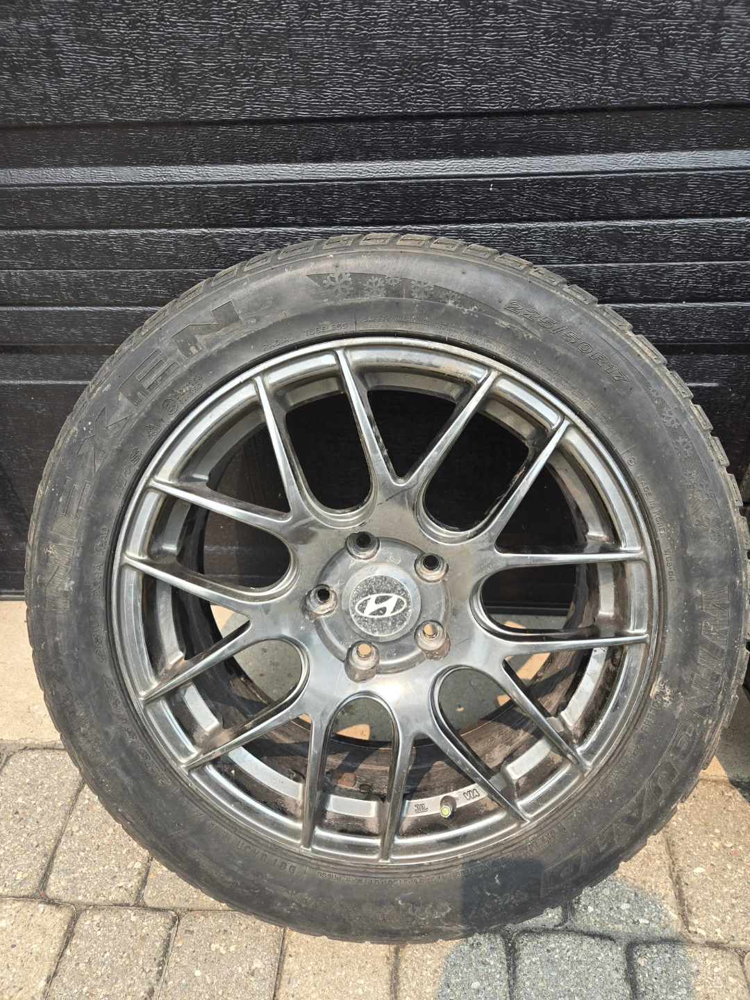 Hyundai Alloy Rims with Nexen Tires - photo 4