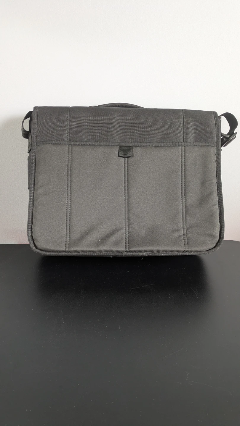 Targus Black Messenger Bag - photo 2