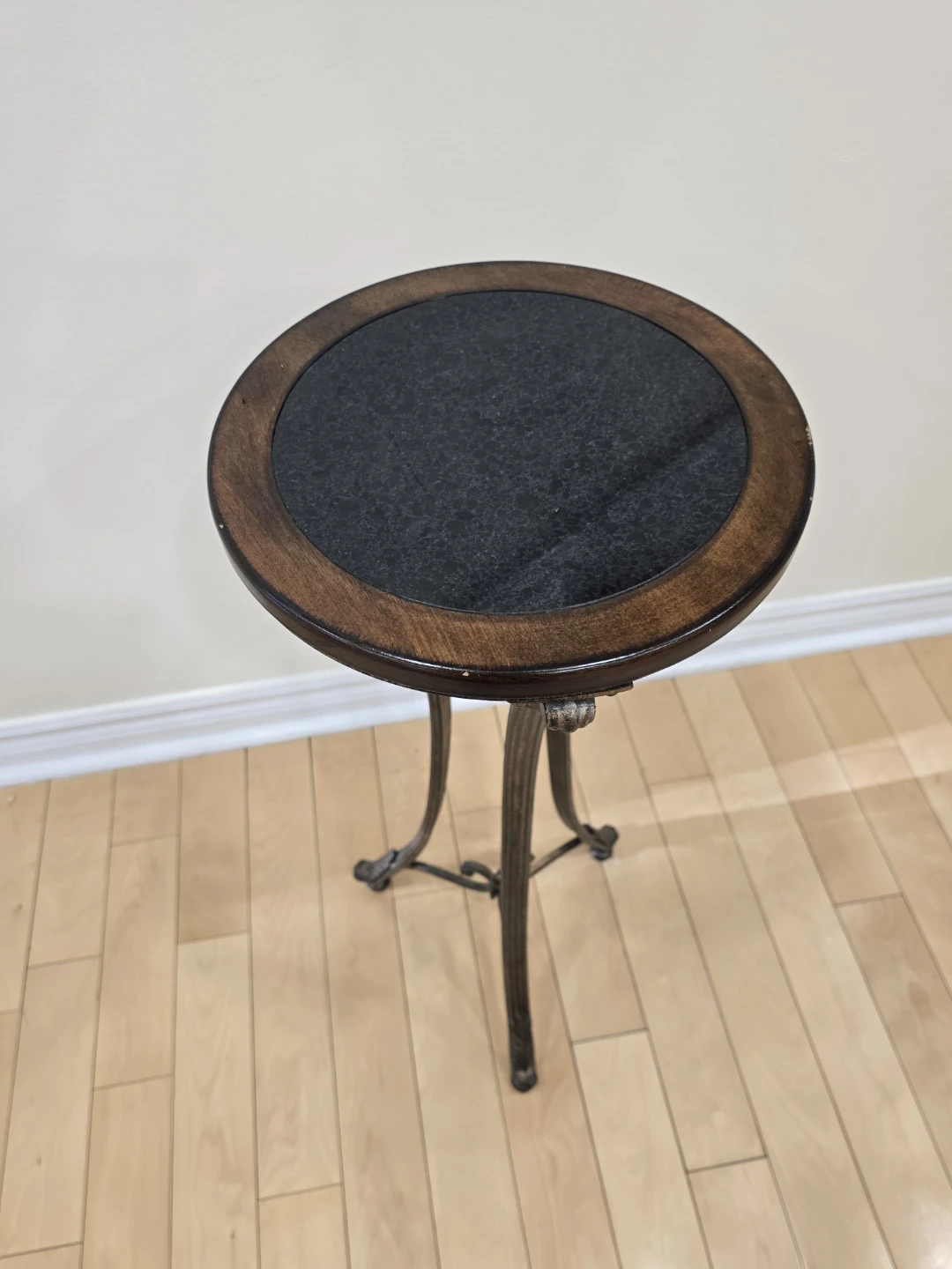 Decorative Plant Stand Table