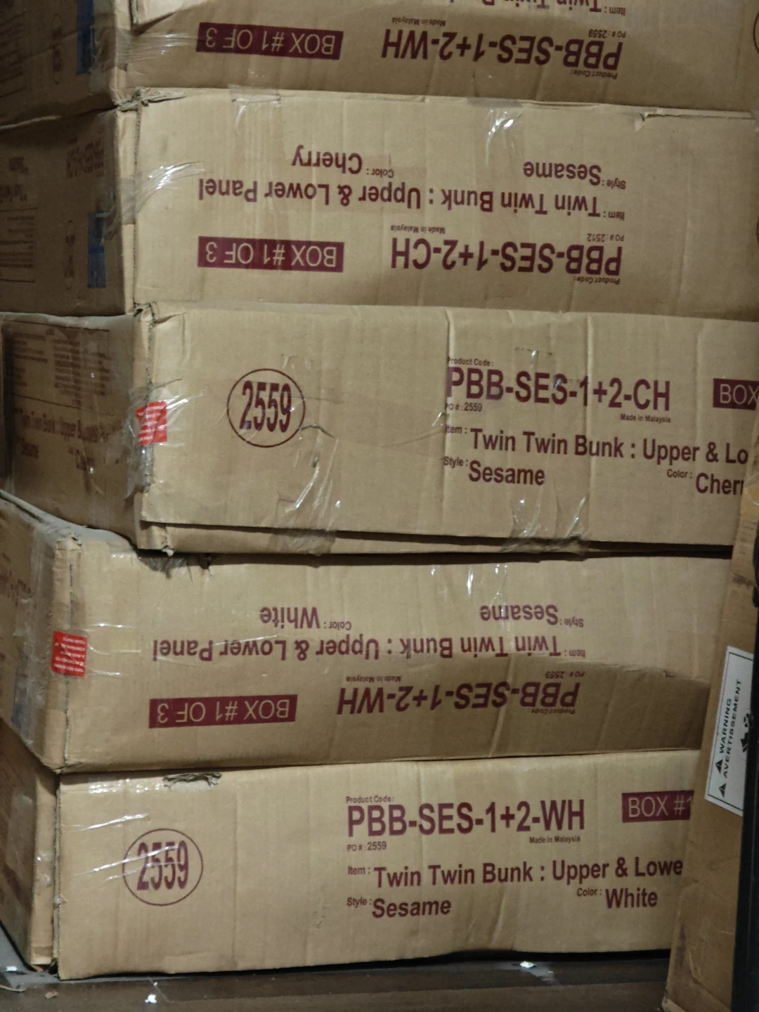 Warehouse relocation sale Night & Day Twin Twin Bunk Bed - photo 2