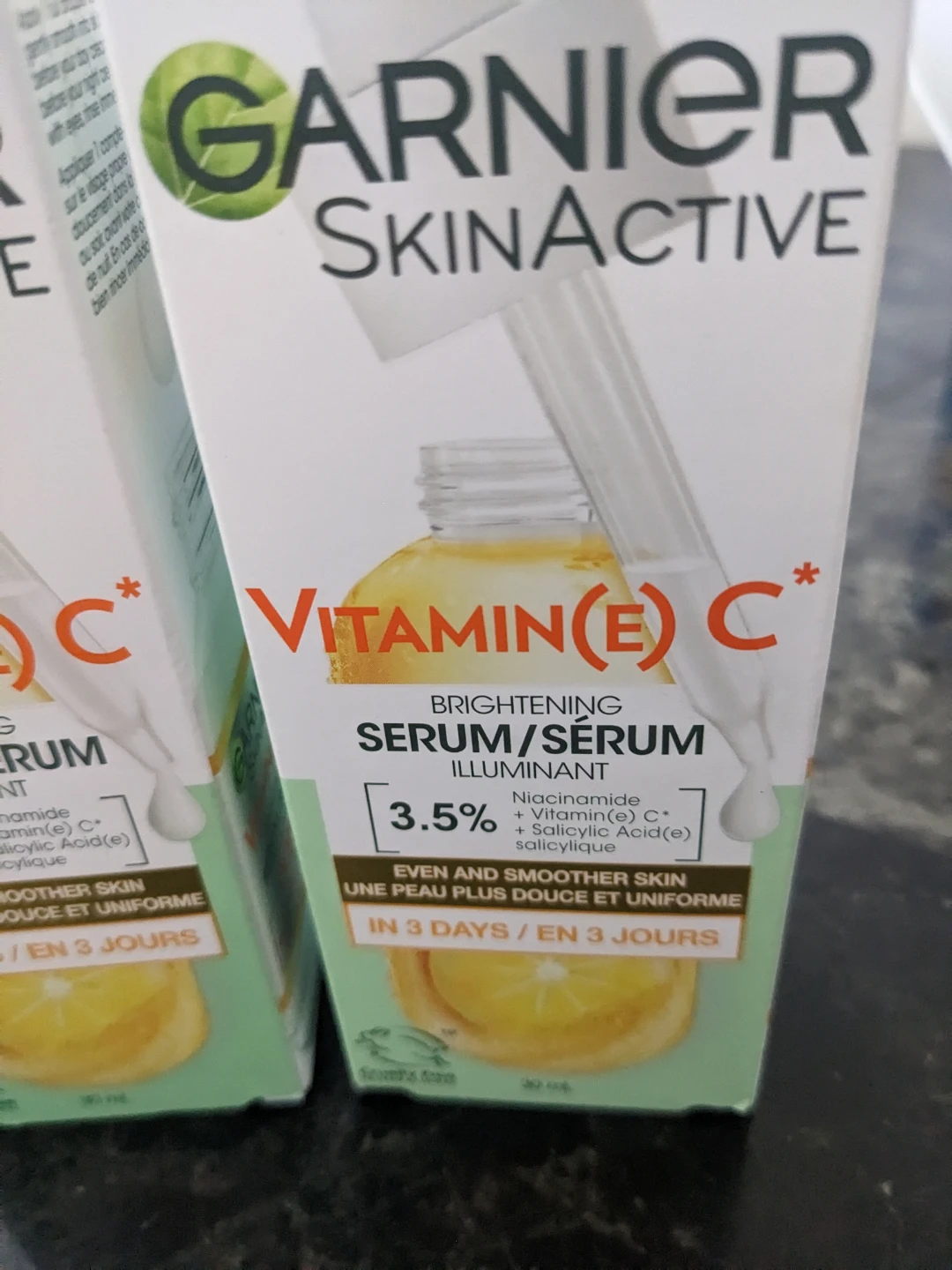 Garnier SkinActive Vitamin C Brightening Serum 30ml - photo 2